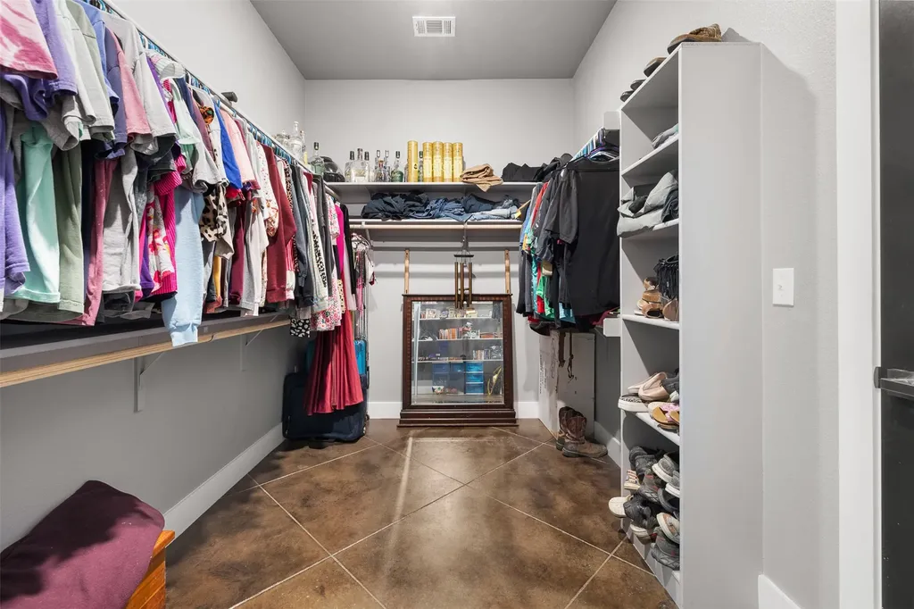 6021 N Fm 1915 Buckholts TX 76518