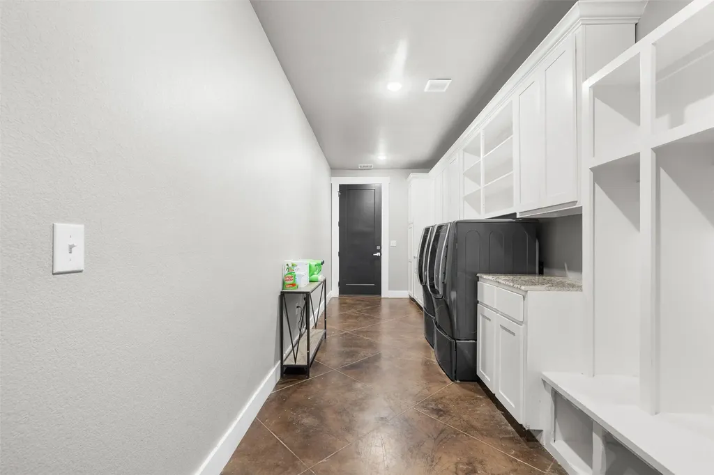 6021 N Fm 1915 Buckholts TX 76518