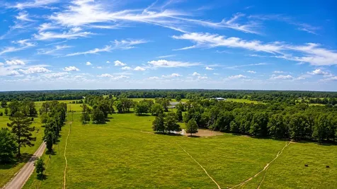 1963 County Road 44750 Blossom TX 75416