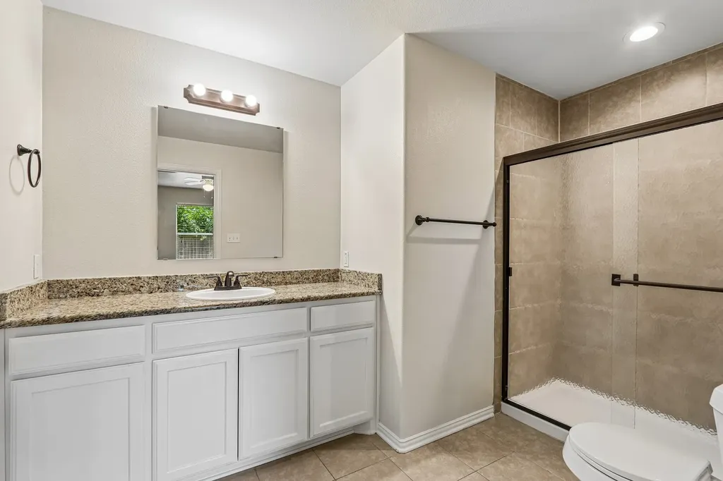 3017 N Hickory Street Sherman TX 75092