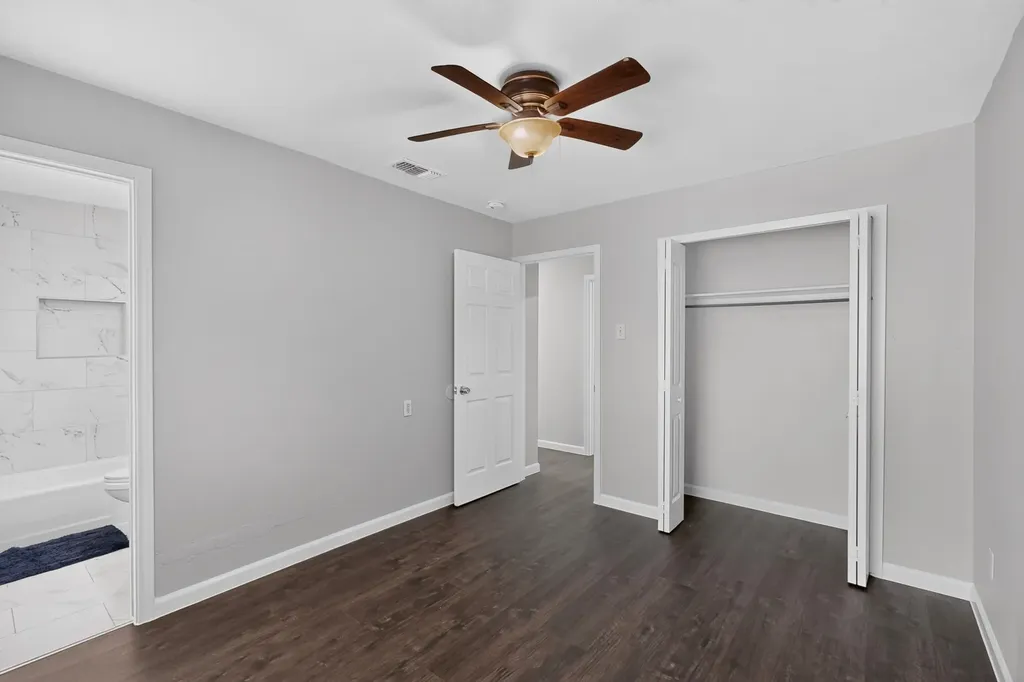 426 Kirnwood Drive Dallas TX 75232