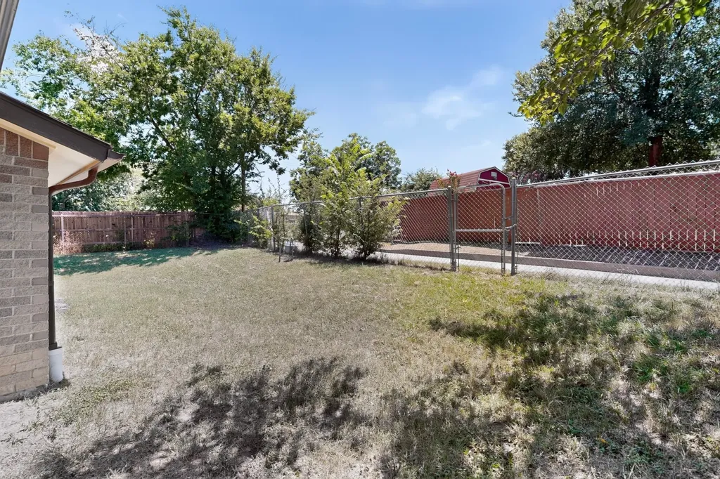 426 Kirnwood Drive Dallas TX 75232