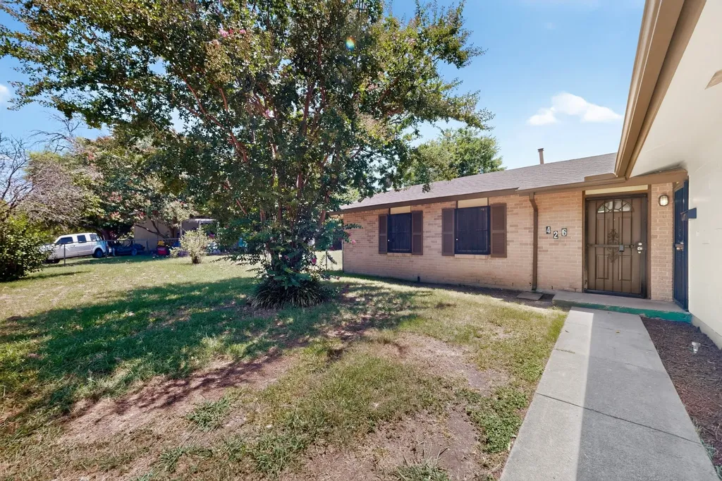 426 Kirnwood Drive Dallas TX 75232