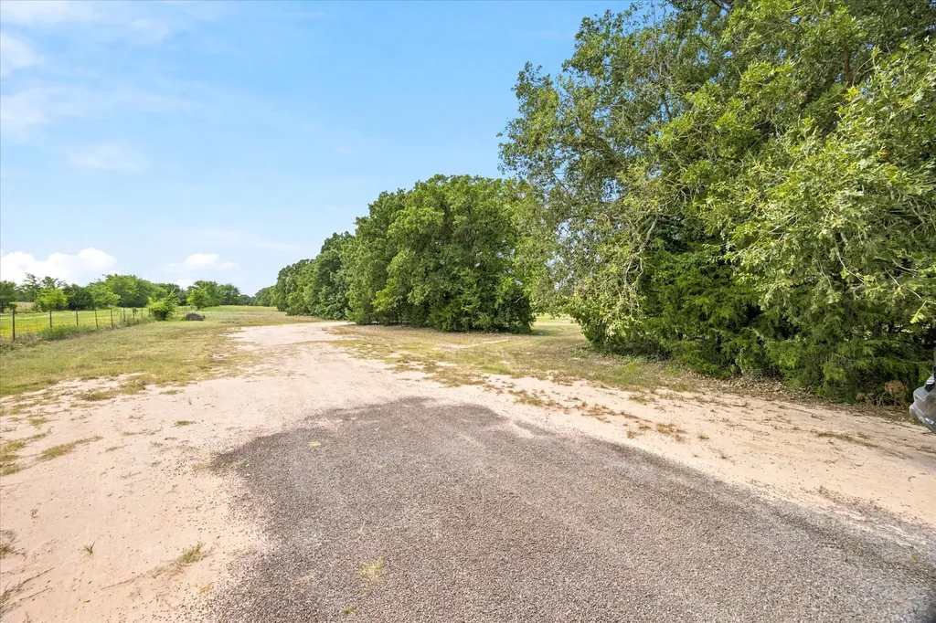 13345 Fm1391 Kemp TX 75143