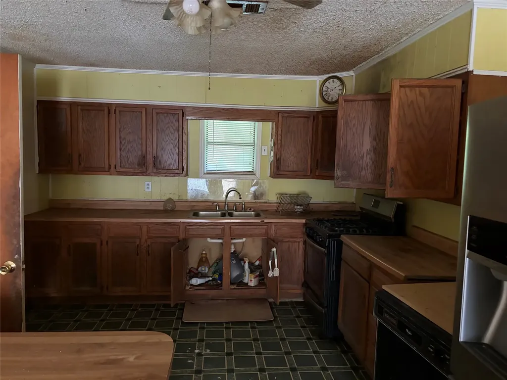 4070 State Highway 155 N Gilmer TX 75644