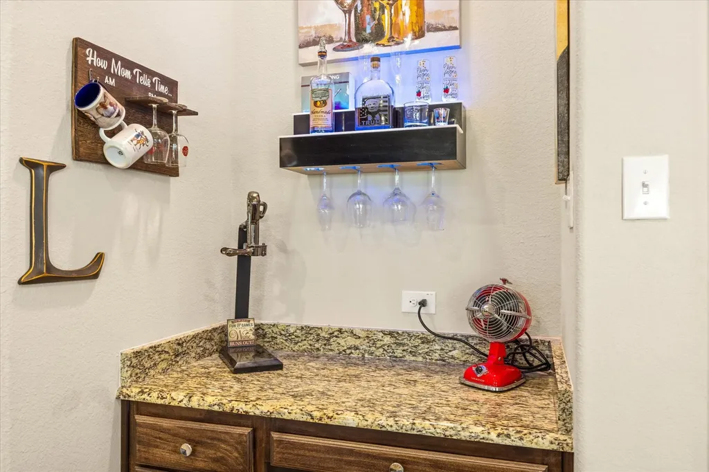 2524 Hadley Street Weatherford TX 76087