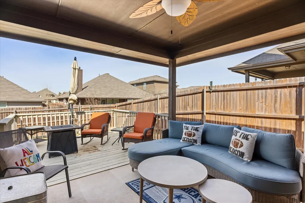 2524 Hadley Street Weatherford TX 76087