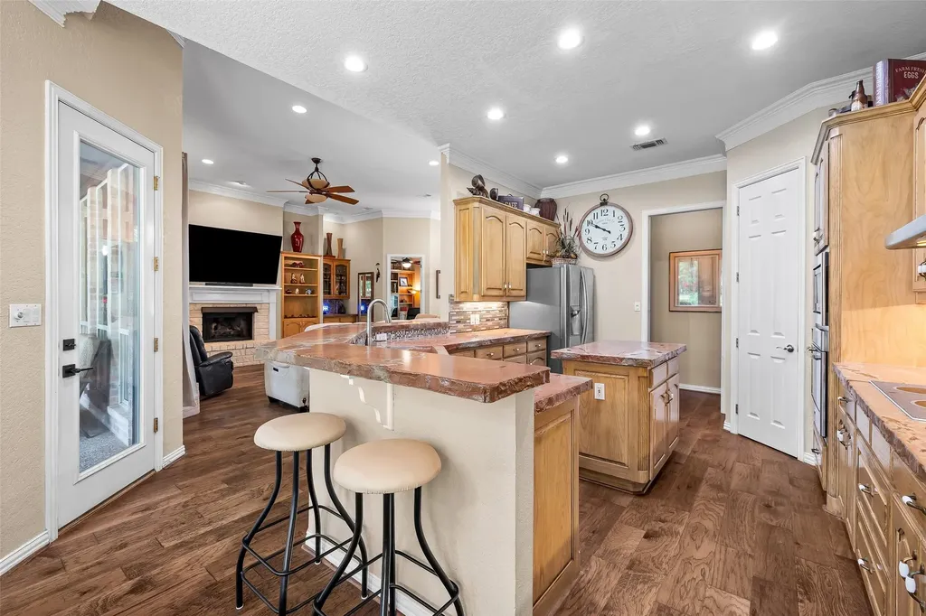 5612 Equestrian Court Granbury TX 76049