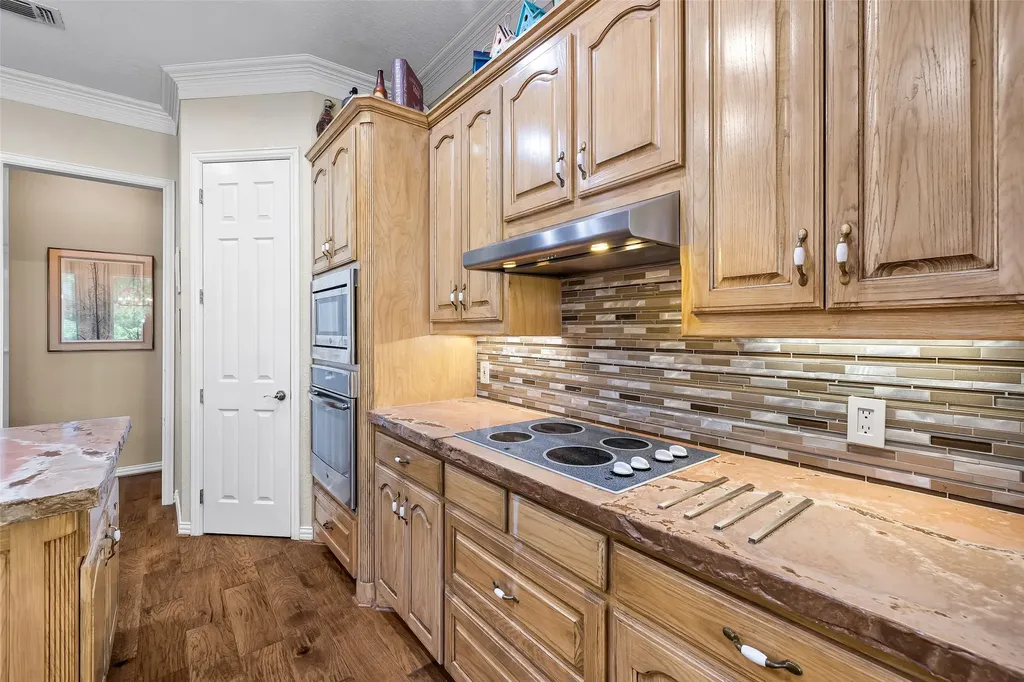 5612 Equestrian Court Granbury TX 76049