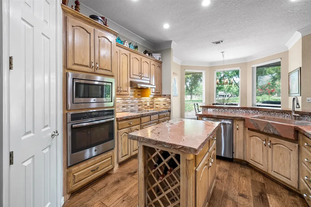 5612 Equestrian Court Granbury TX 76049