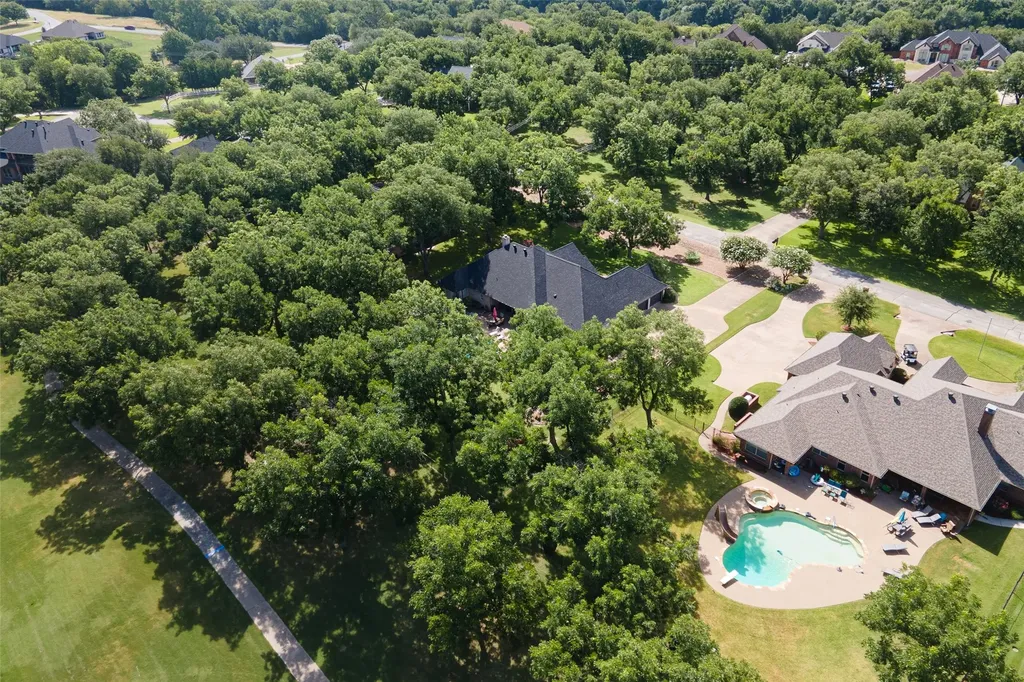 5612 Equestrian Court Granbury TX 76049