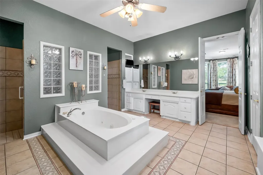 5612 Equestrian Court Granbury TX 76049