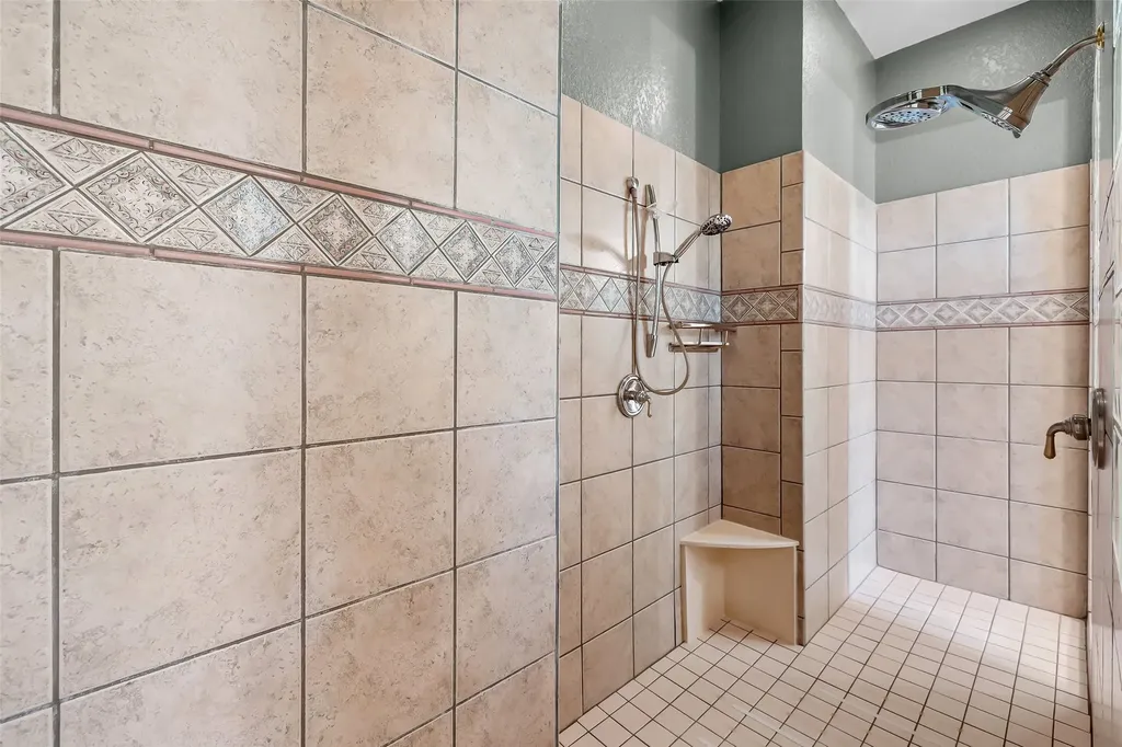 5612 Equestrian Court Granbury TX 76049