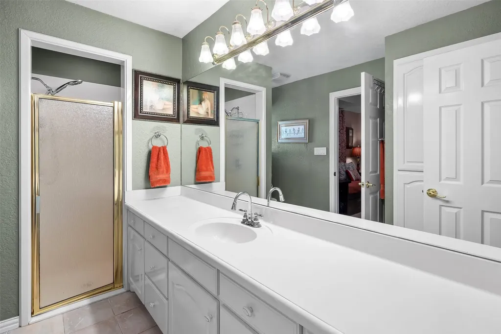 5612 Equestrian Court Granbury TX 76049