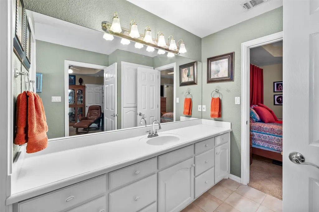 5612 Equestrian Court Granbury TX 76049