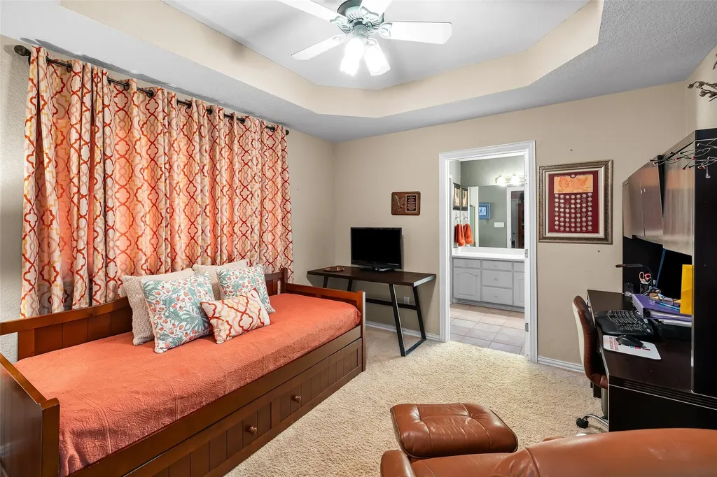 5612 Equestrian Court Granbury TX 76049