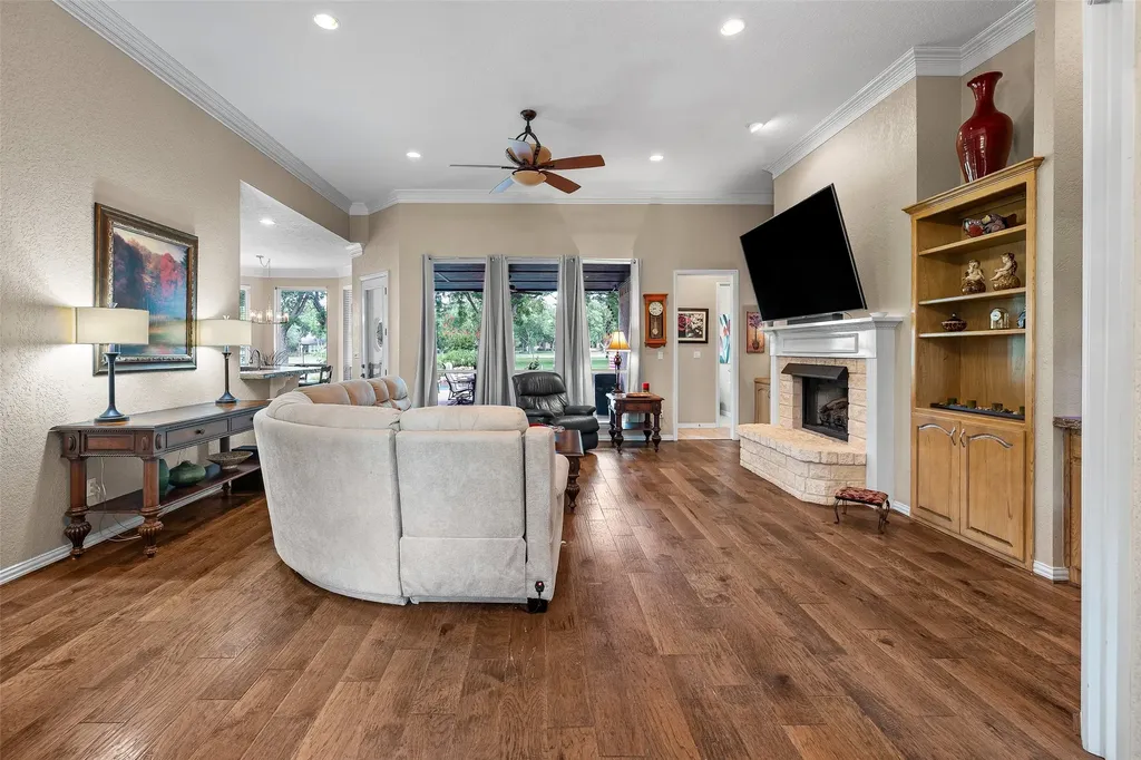 5612 Equestrian Court Granbury TX 76049
