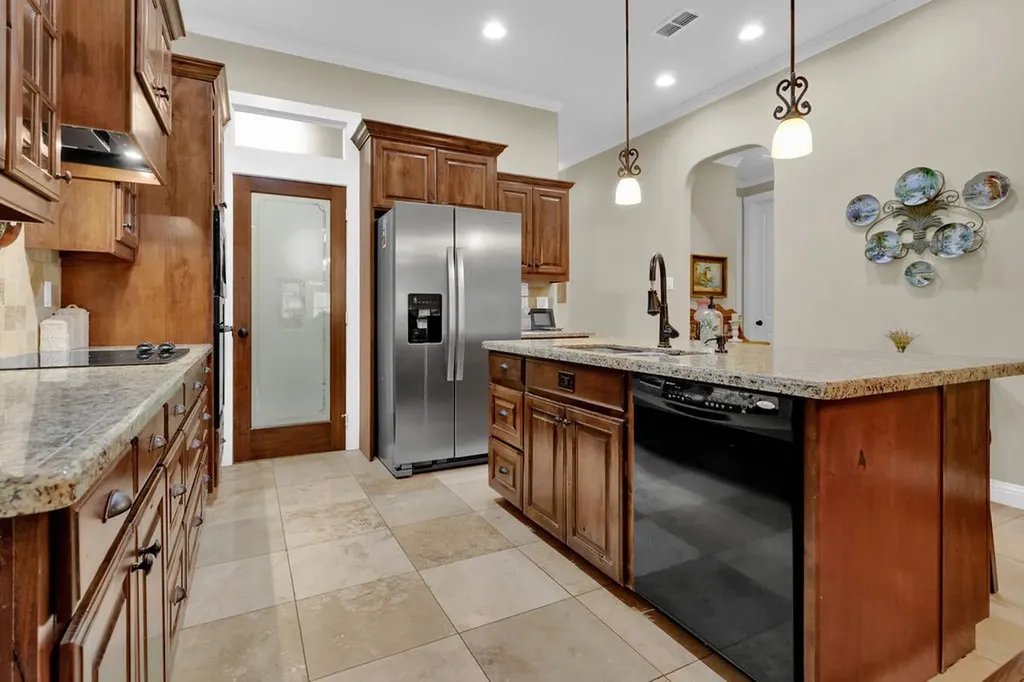 110 Timber Creek Court Lindale TX 75771