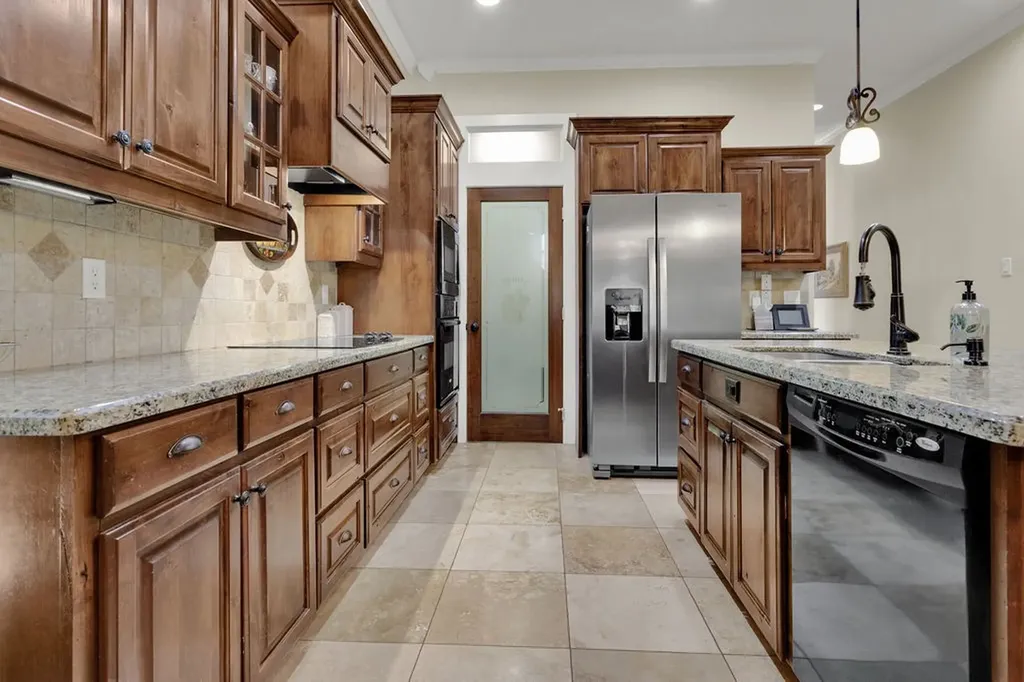 110 Timber Creek Court Lindale TX 75771