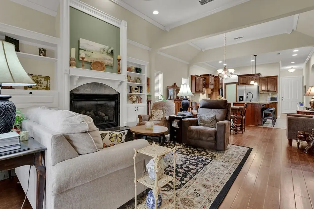 110 Timber Creek Court Lindale TX 75771