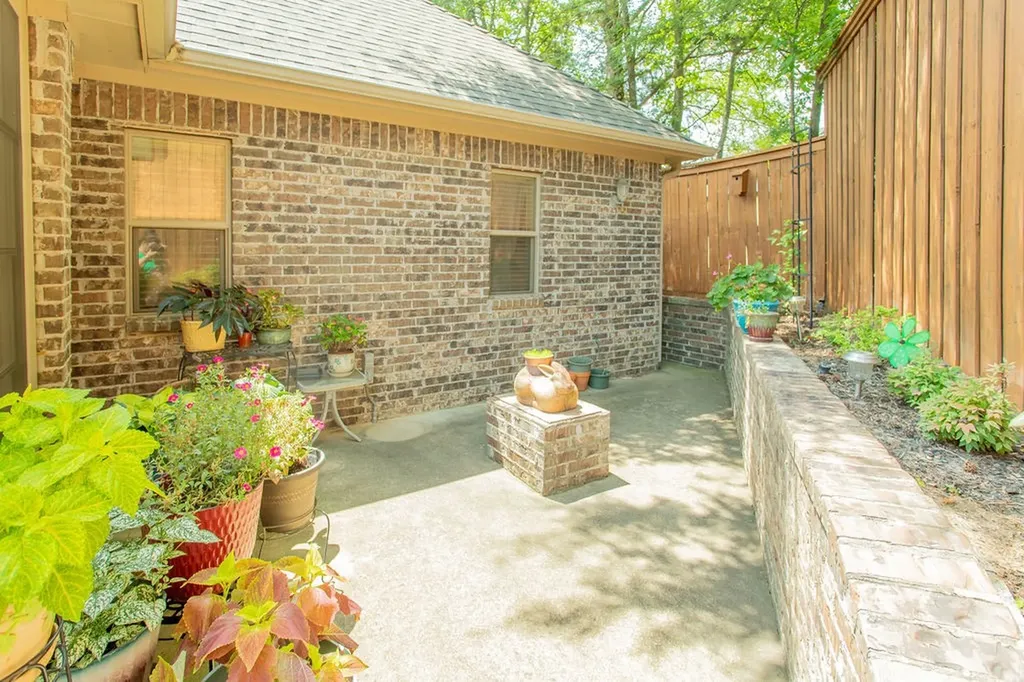 110 Timber Creek Court Lindale TX 75771