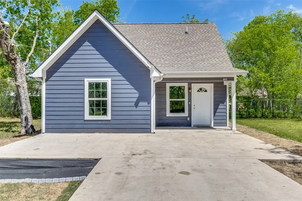 1306 Foley Street Dallas TX 75223
