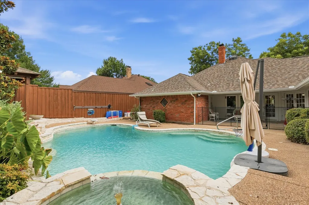 732 Meadowlark Lane Coppell TX 75019