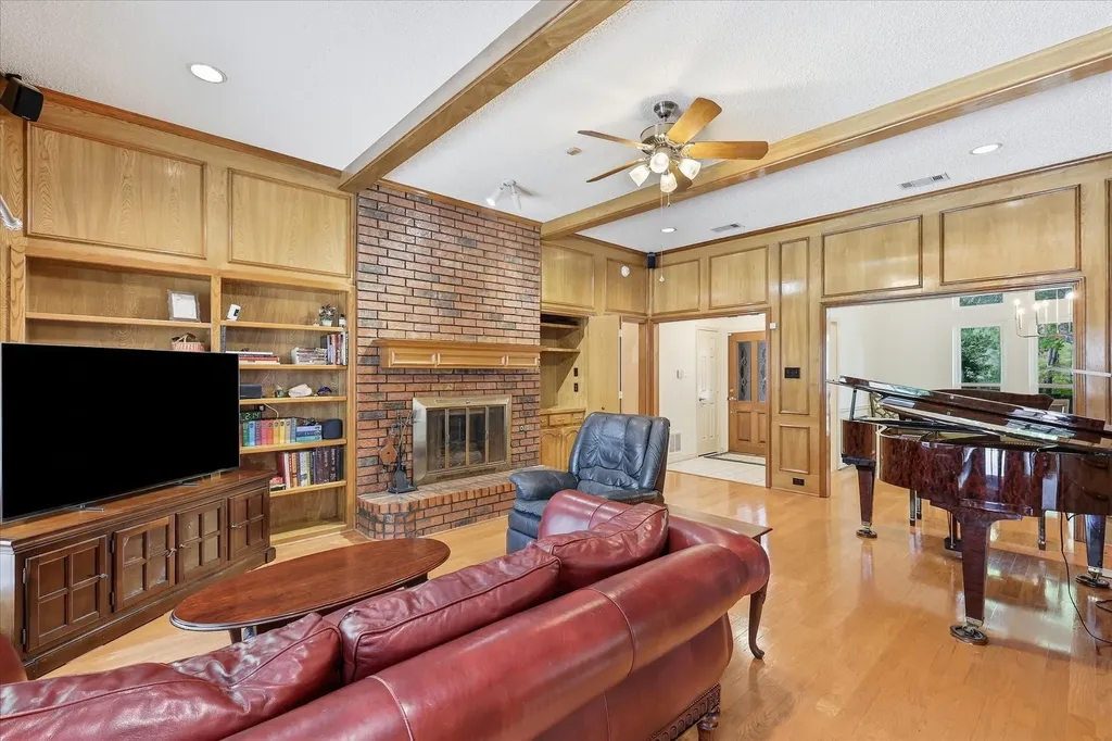 732 Meadowlark Lane Coppell TX 75019