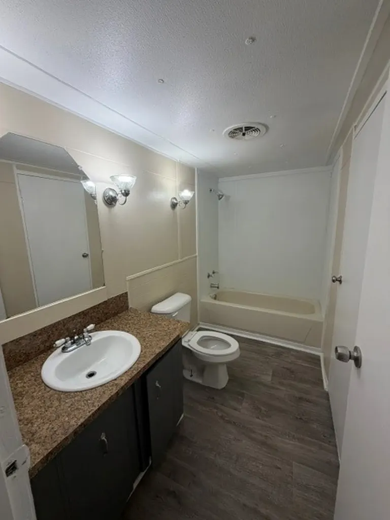 1620 E Reno Road Reno TX 76020