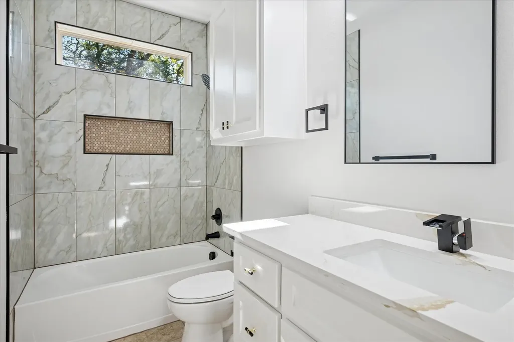 208 Driftwood Drive Trinidad TX 75163