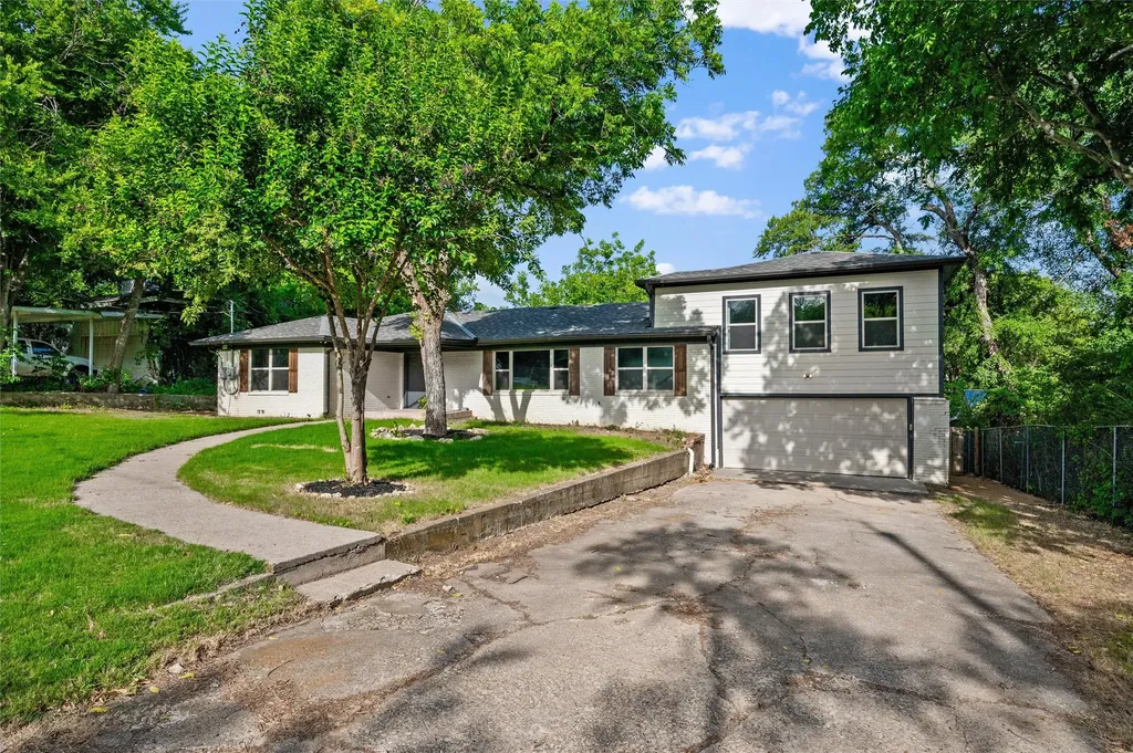 3824 S Timberline Drive Fort Worth TX 76119