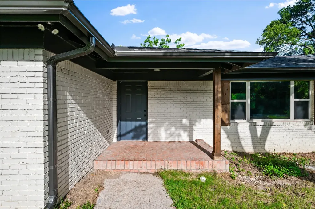 3824 S Timberline Drive Fort Worth TX 76119