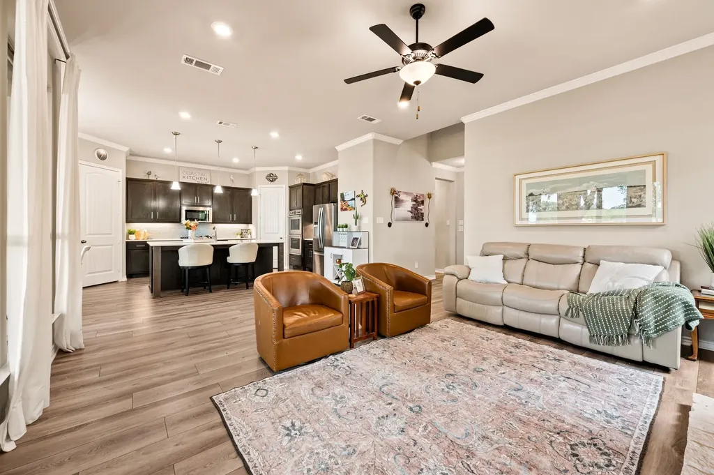 1518 Shoreline Drive Mabank TX 75143