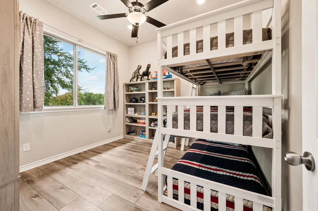 1518 Shoreline Drive Mabank TX 75143