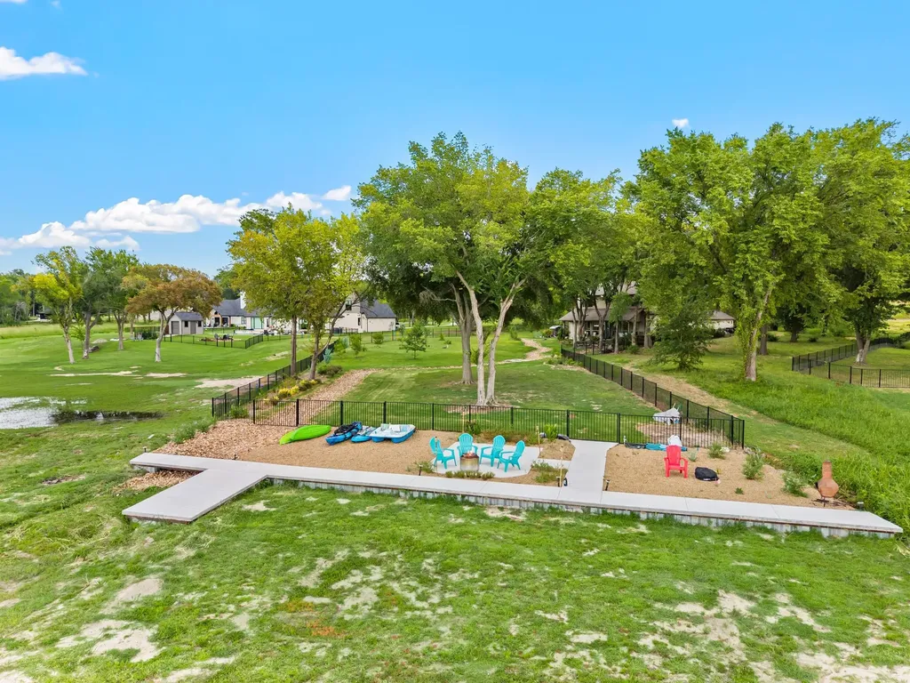 1518 Shoreline Drive Mabank TX 75143