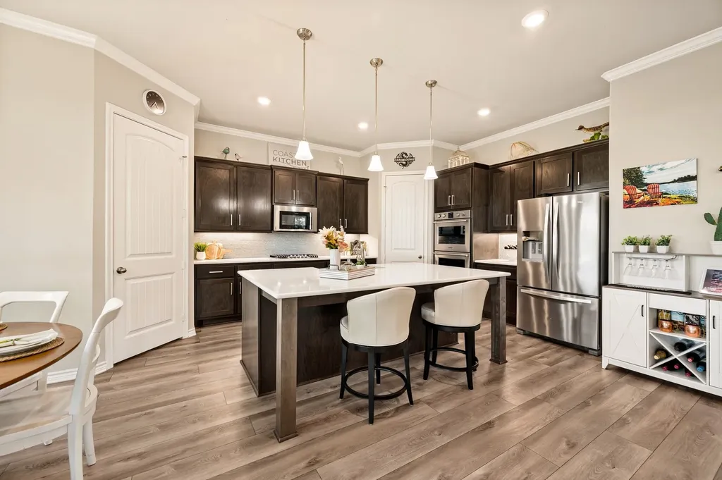 1518 Shoreline Drive Mabank TX 75143