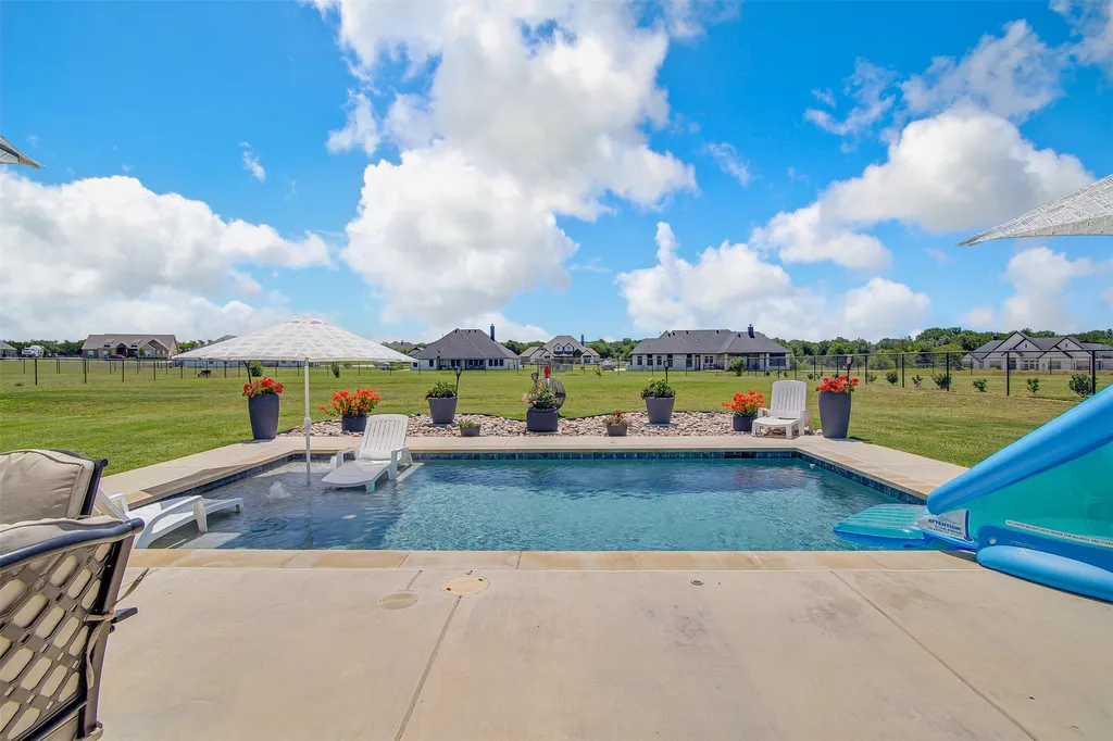 1313 Green Ridge Road Weatherford TX 76085