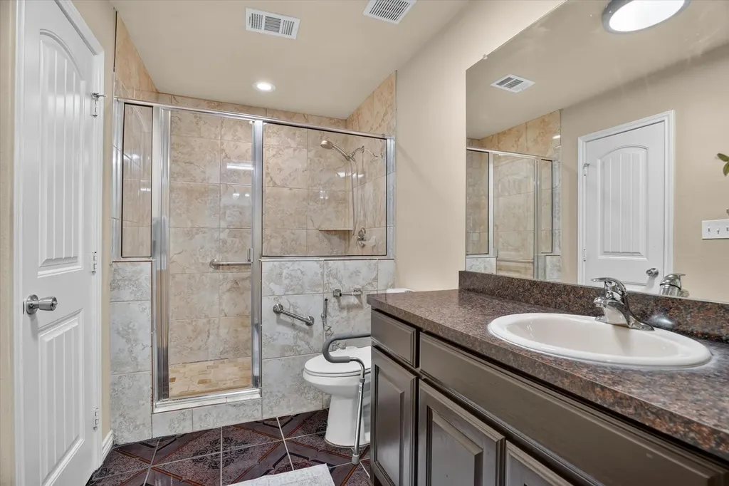 3813 N Eugene Court Irving TX 75062