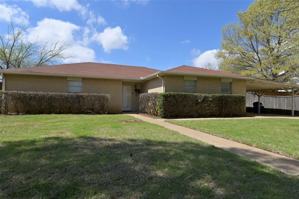 112 Forestwood Drive Corinth TX 76210