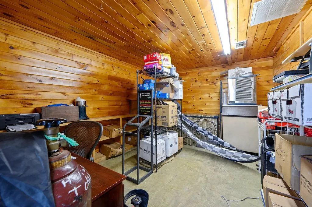 6659 N Highway 259 Broken Bow OK 74728