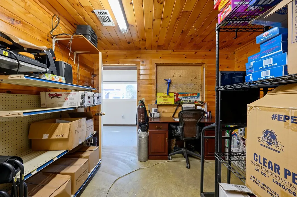 6659 N Highway 259 Broken Bow OK 74728