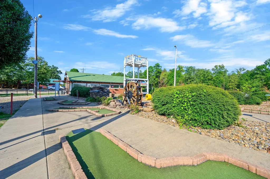 6659 N Highway 259 Broken Bow OK 74728