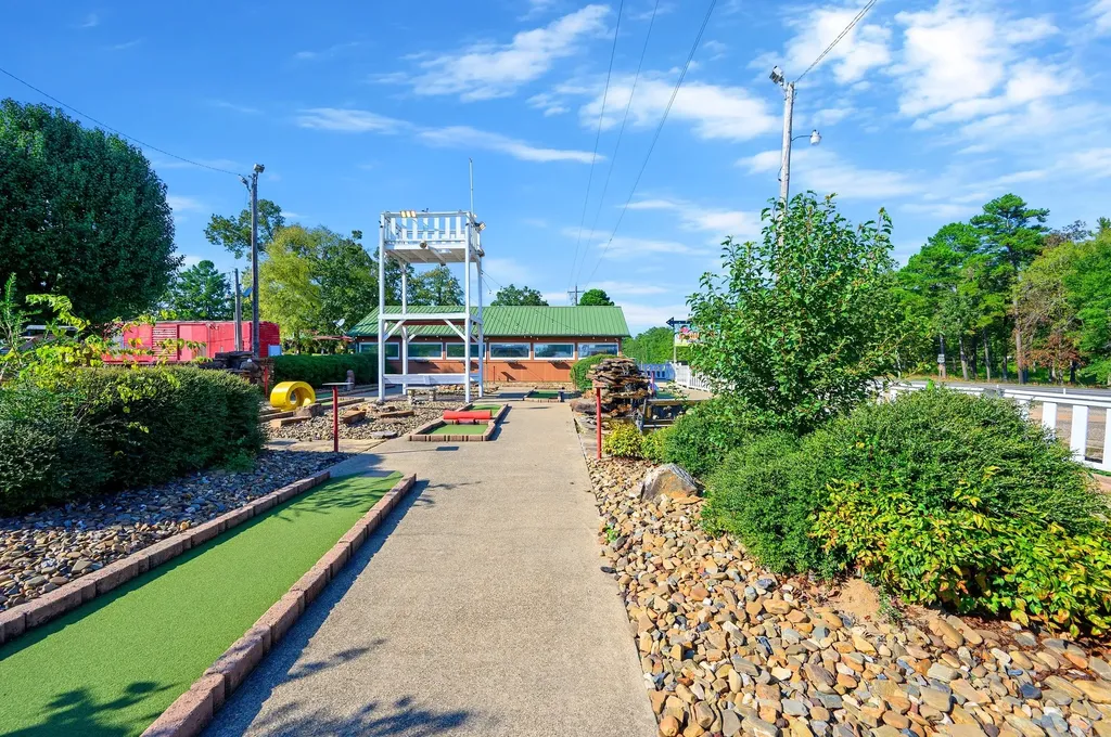 6659 N Highway 259 Broken Bow OK 74728