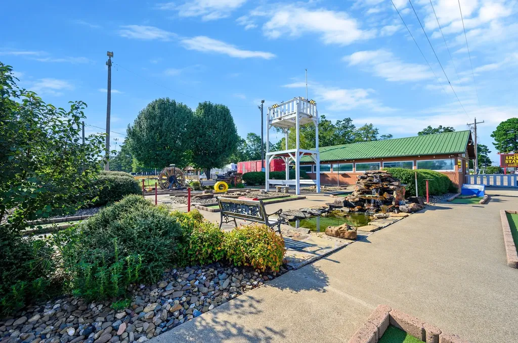 6659 N Highway 259 Broken Bow OK 74728