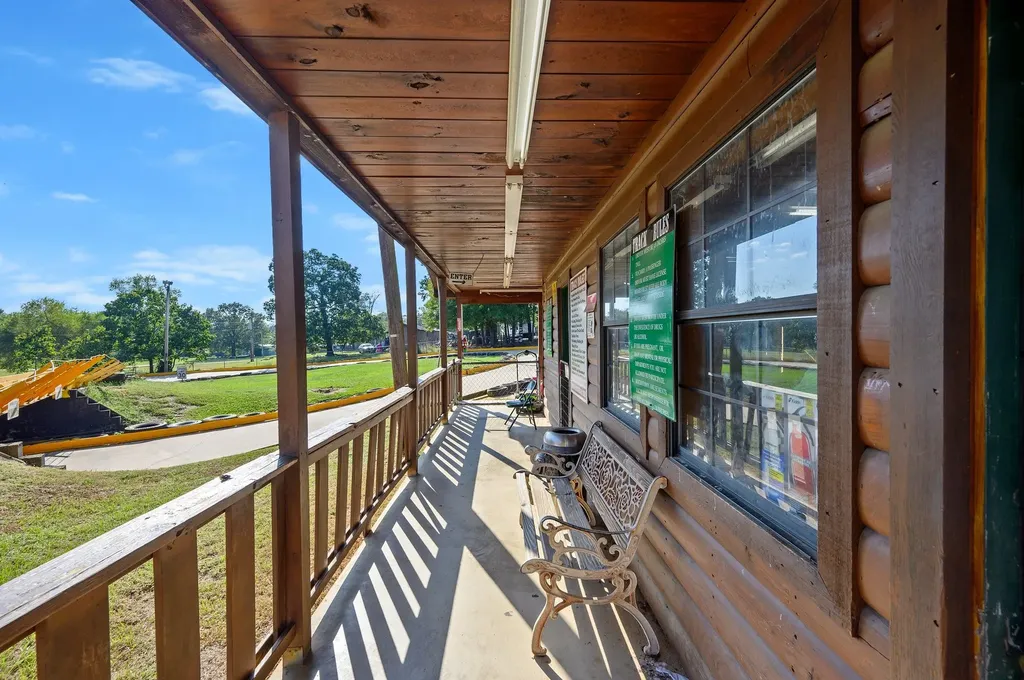 6659 N Highway 259 Broken Bow OK 74728