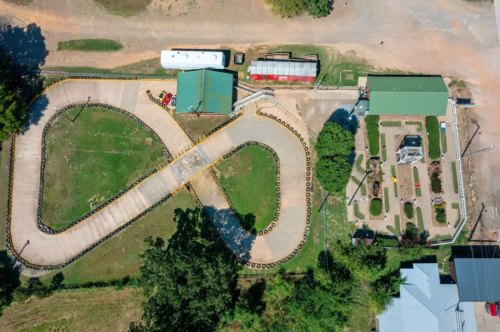 6659 N Highway 259 Broken Bow OK 74728