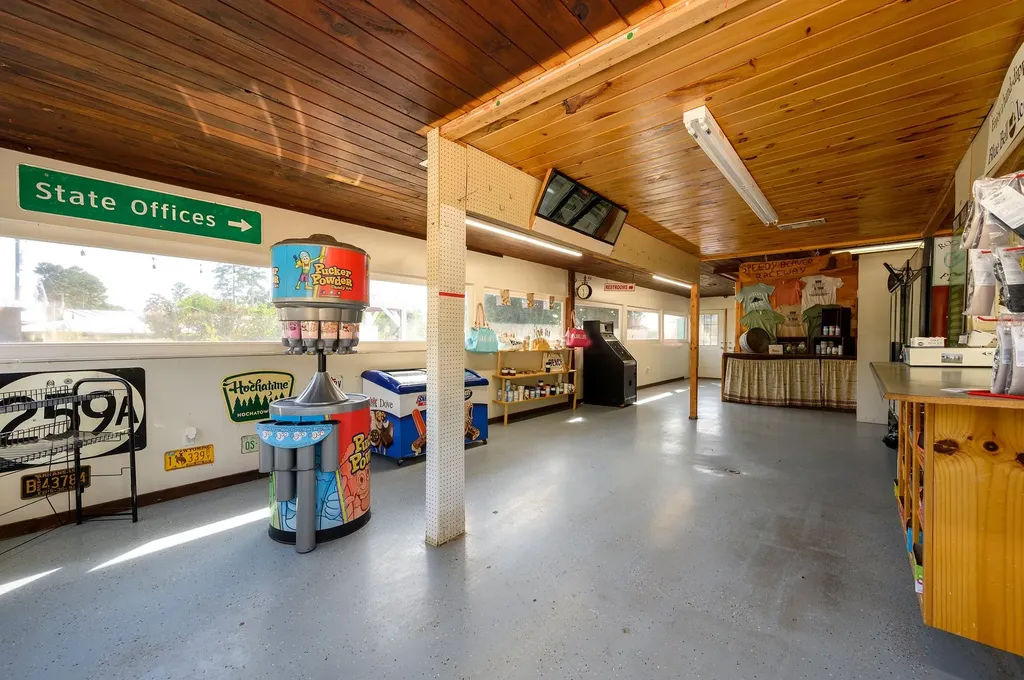 6659 N Highway 259 Broken Bow OK 74728