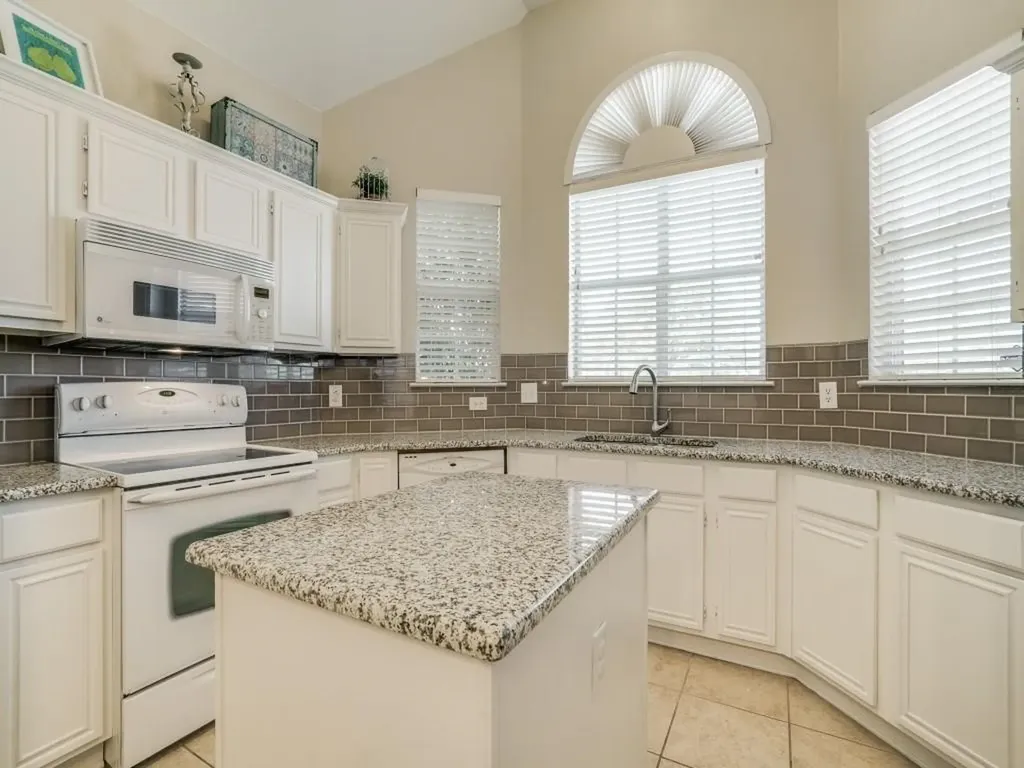 18108 Justice Lane Dallas TX 75287