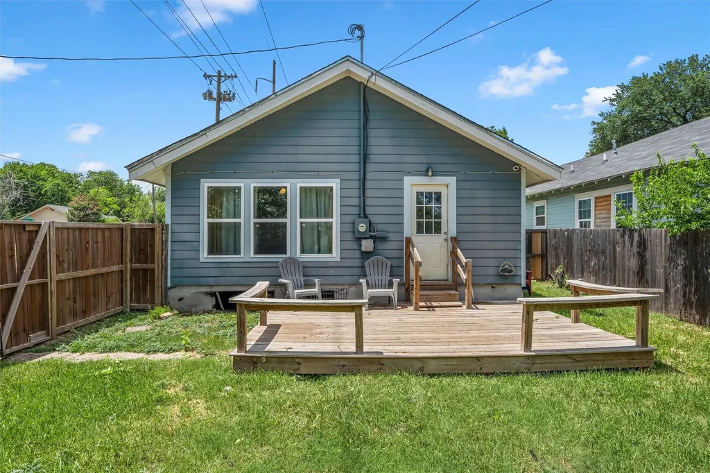 2426 Mckenzie Avenue Waco TX 76708