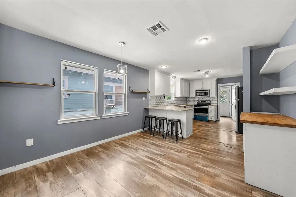 2426 Mckenzie Avenue Waco TX 76708